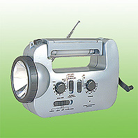 DYNAMO EMERGENCY TORCH RADIO